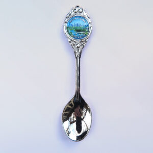 Souvenir spoon with the Melbourne skyline on the crest