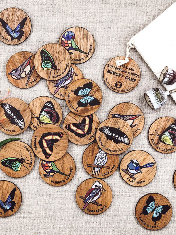 Wooden Australian Butterflies and Birds memory game. 24 round wooden discs with pairs of 12 different Australian butterflies and birds.