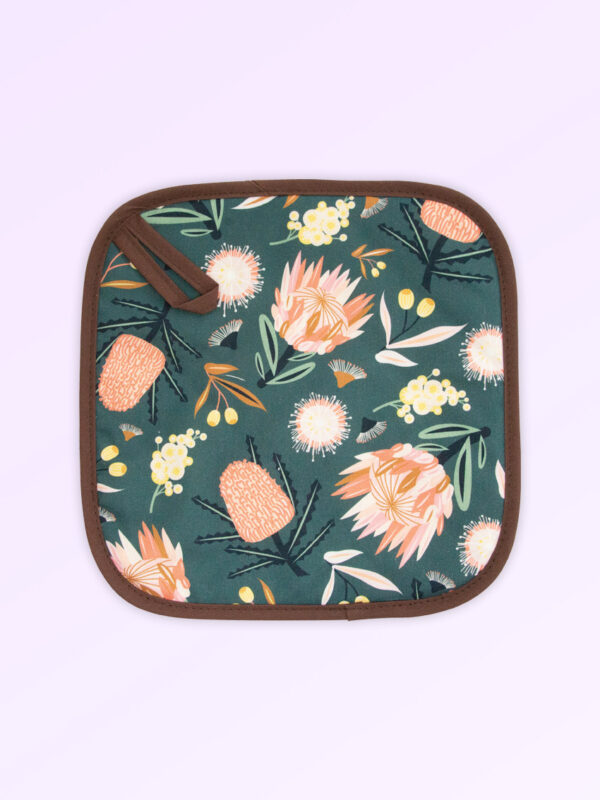 Insulated pot holder with the Aussie Flora design fabric in khaki