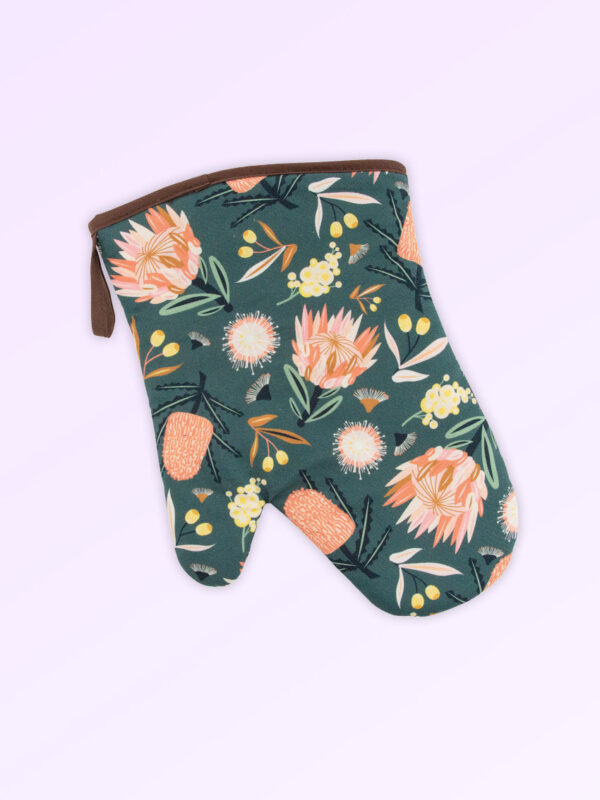 Single oven mitt with the Aussie Flora design fabric in khaki