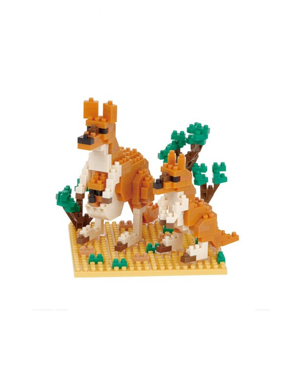 Kangaroo and joey nanoblock