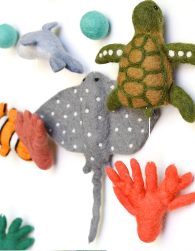 Nursery cot mobile made with felt -Coral Reef