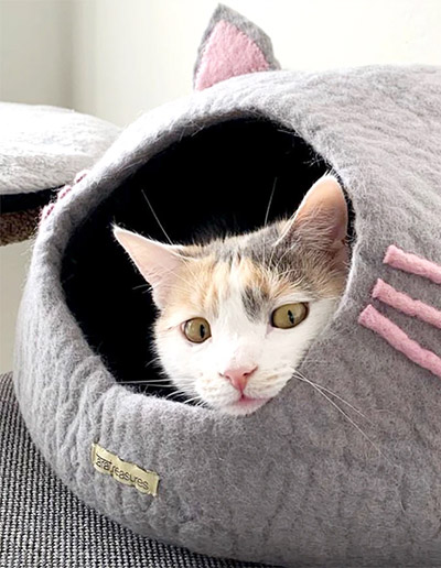 Felt Cat head cat cave in light grey