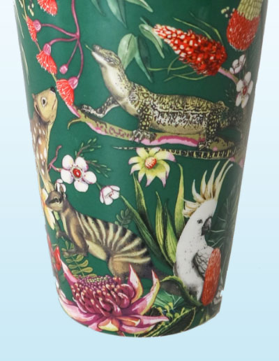 Exotic Paradiso Travel mug. Close up