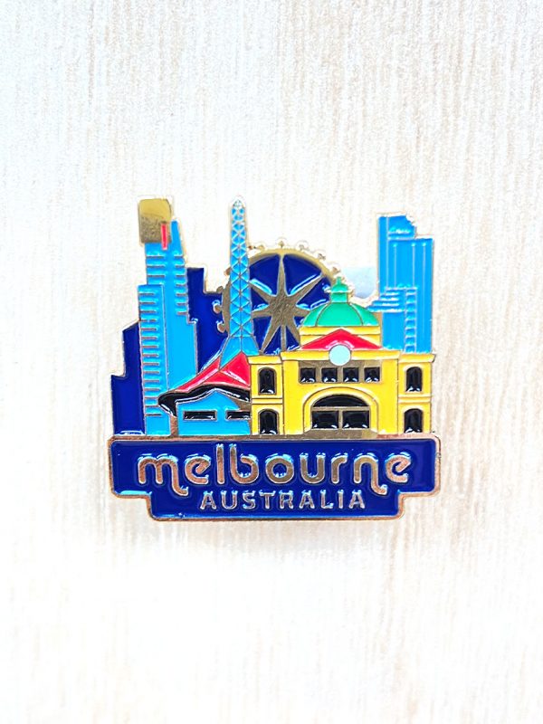 Melbourne skyline pin