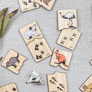 Animal tracks wooden puzzle